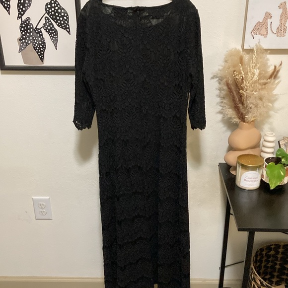 Lace Dainty Jewells Dress🖤 - Picture 6 of 7